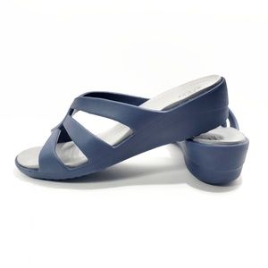 Crocs Slide On Sandals (9)